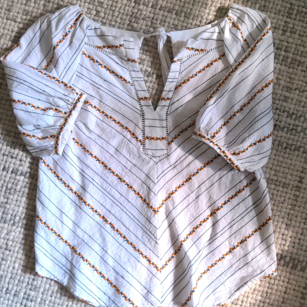 Maeve by Anthropologie embroidered cotton blouse
